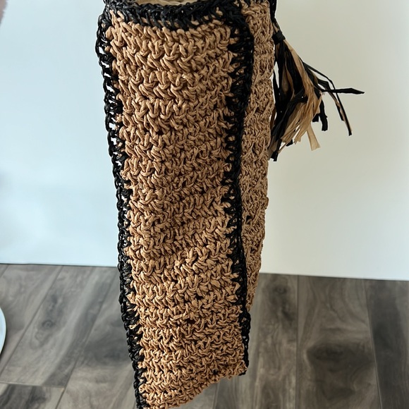 Beautiful Straw Beach Bag - Picture 5 of 13